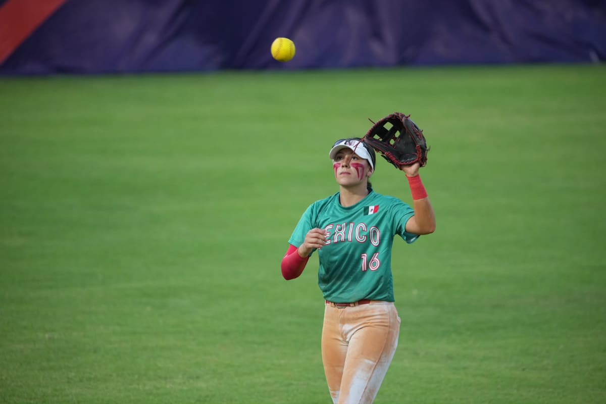Cachanilla va por la gloria con México en la Copa Mundial de Softbol Femenil.