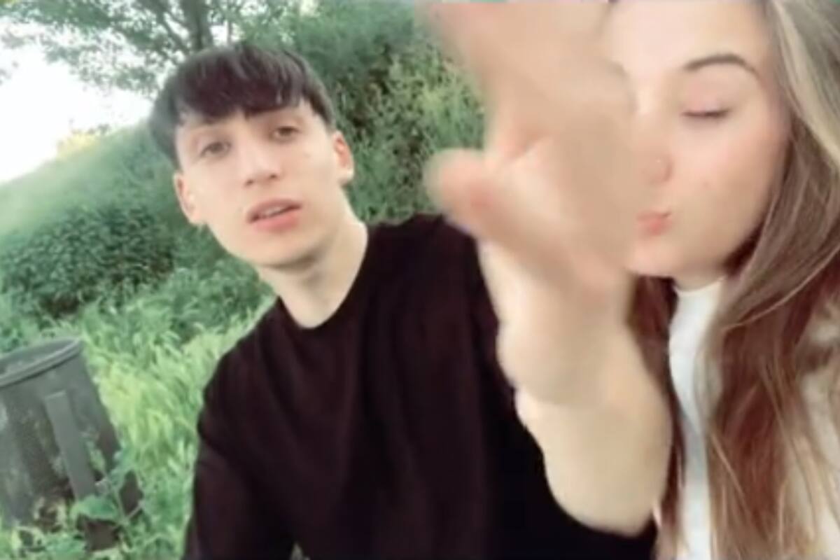 Su novio no quería tomarse fotos con ella y los usuarios de redes responden: “ahí no es”