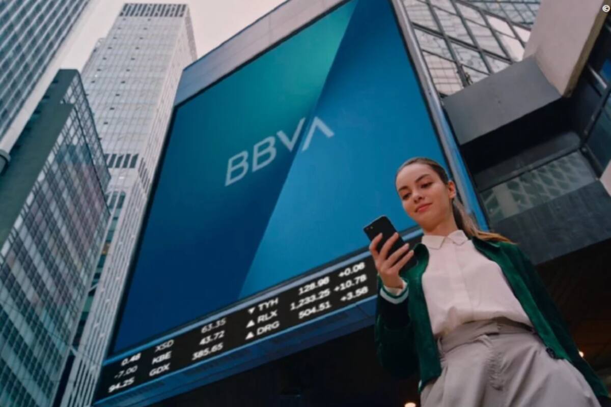 Regresan fallas en app de BBVA y cajeros
