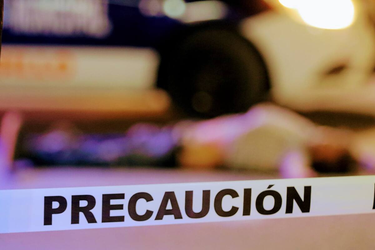 Hombre muere arrollado por auto en bulevar Solidaridad