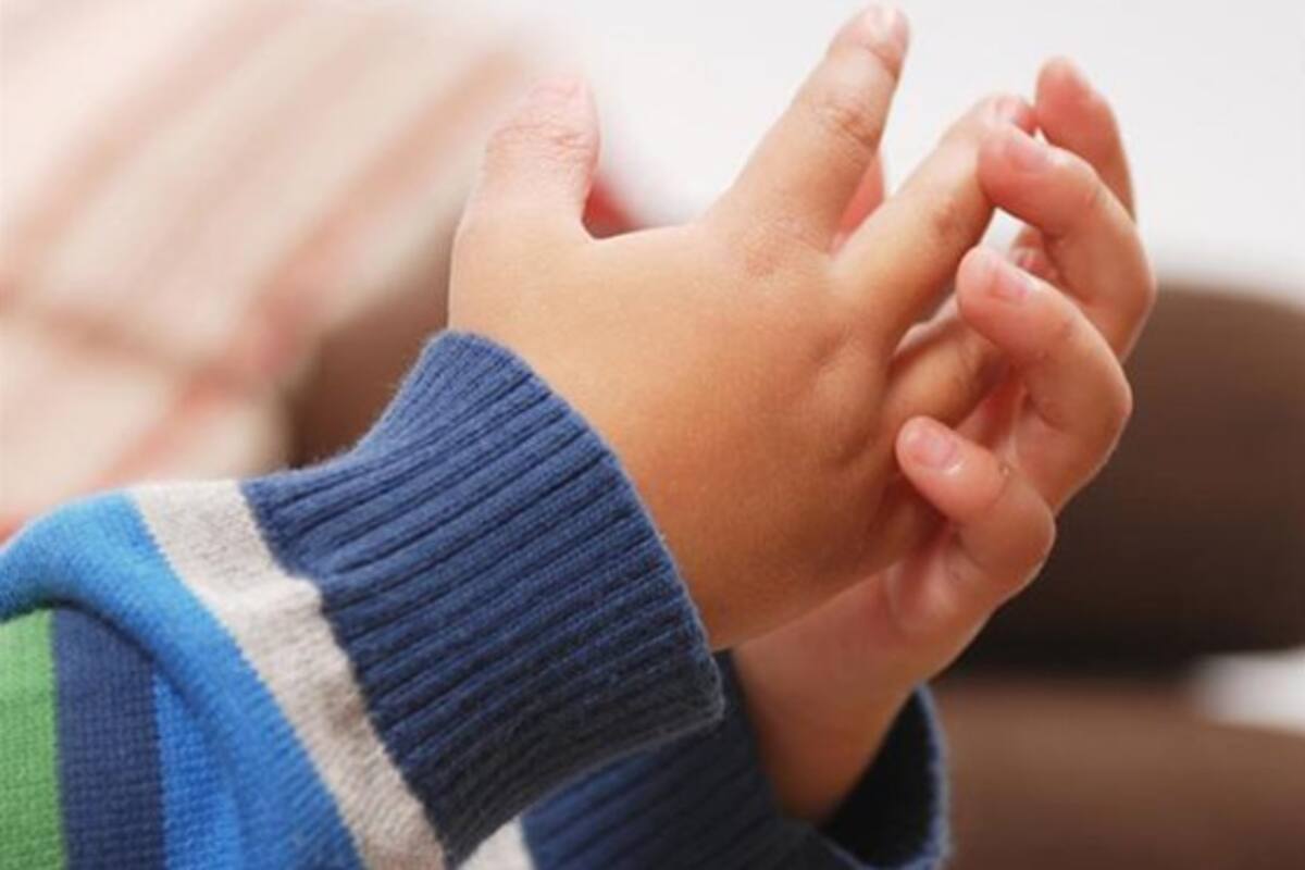Madre atropella y mata a su hijo de 3 años; ella dice que estaba jugando