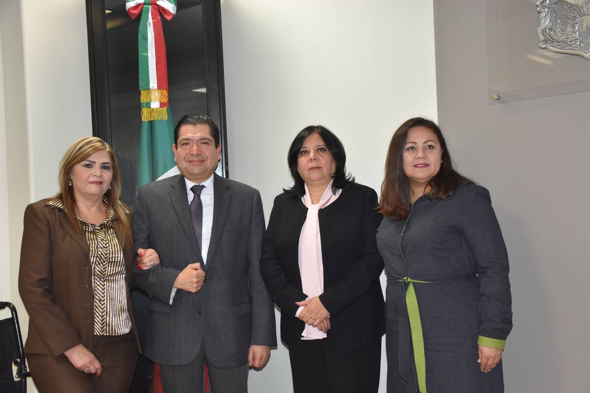 Tribunal superior de justicia ratifica a jueces en BC