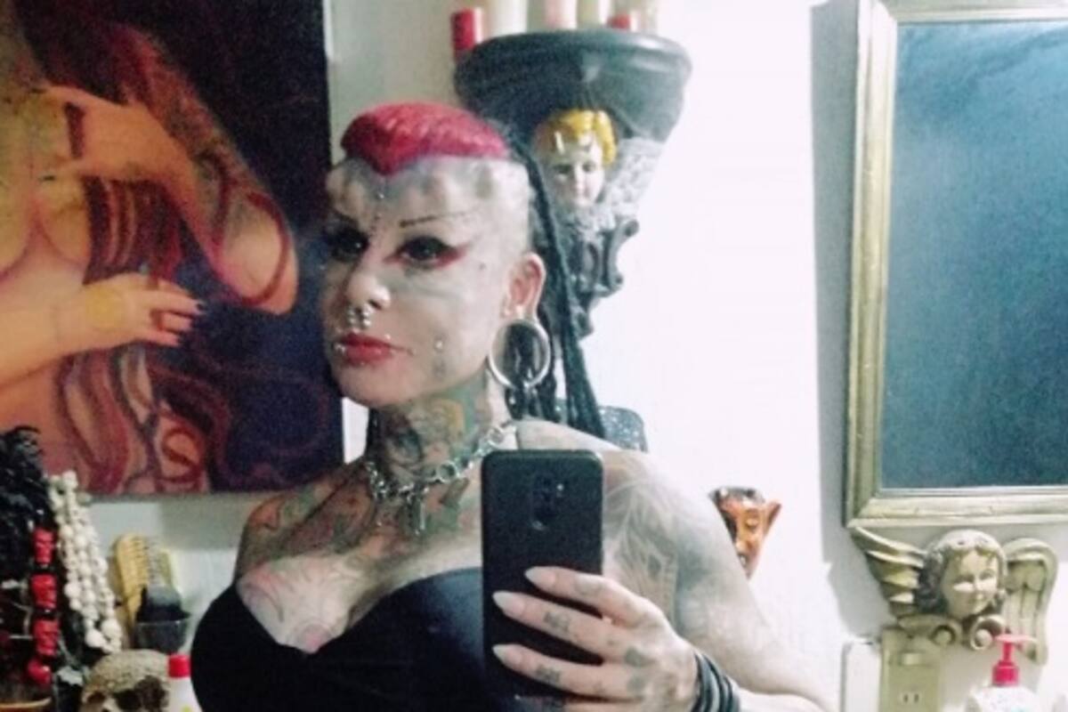 Mexicana María José Cristerna, es la mujer con más modificaciones corporales del mundo