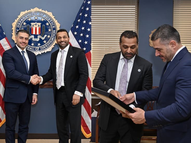 Omar García Harfuch se reúne con el director del FBI en Washington y destaca la captura en México de fugitivos buscados por Estados Unidos