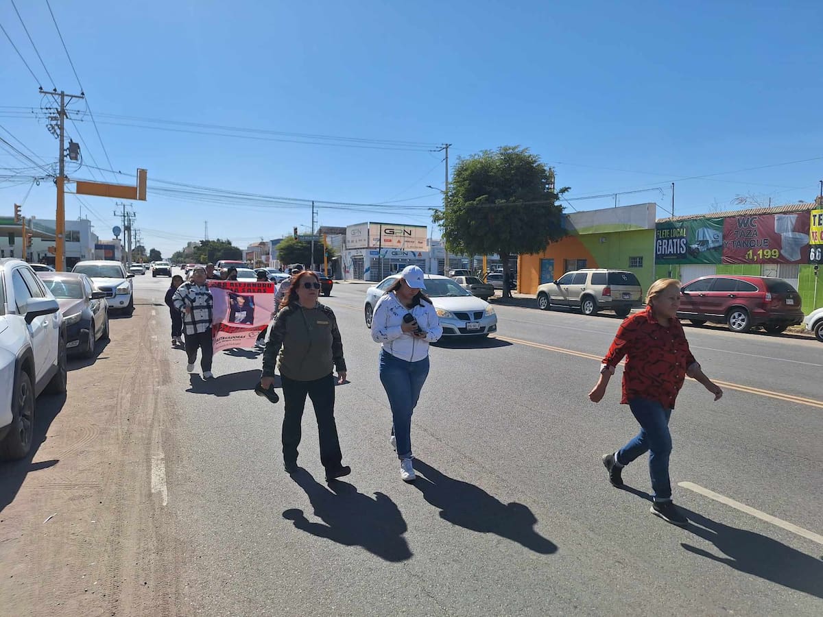 "¡Vivo se lo llevaron, vivo lo queremos!": fue una de las expresiones que la familia exclamó durante la marcha. | Foto: Cortesía