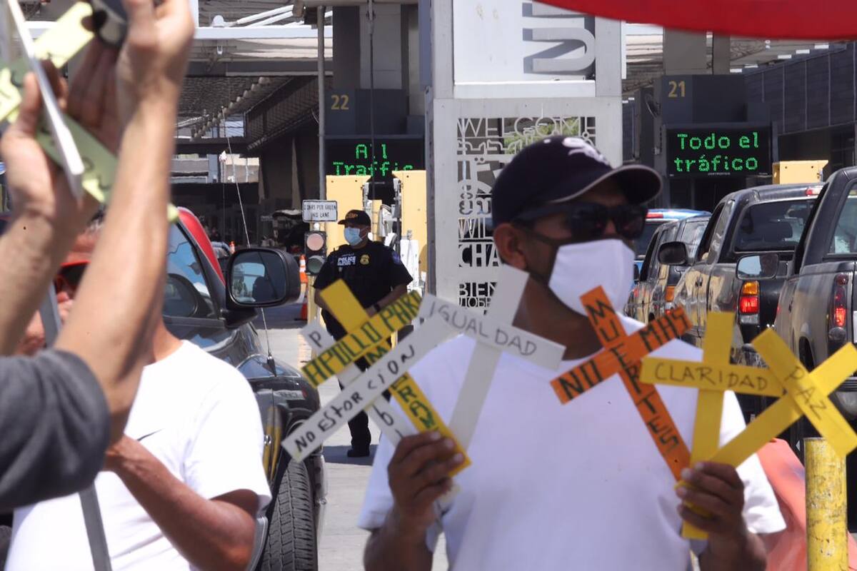 Se manifiestan activistas migrantes en la Línea