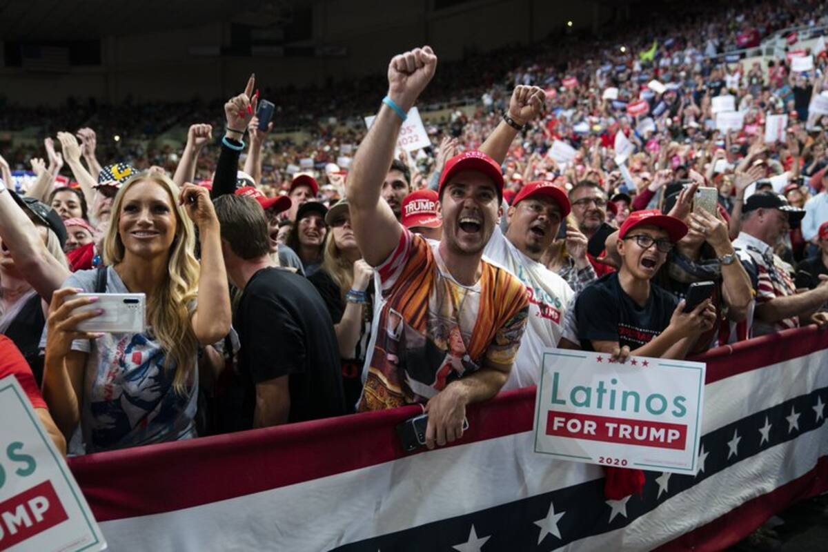 Critican a mexicanos en Arizona por acudir a un mitin de Donald Trump