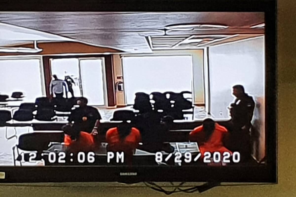 Él sabe todo lo que pasó, su hijo debe de saber quién la mató