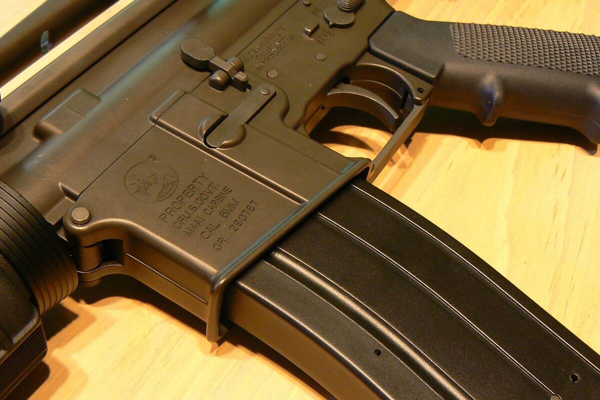 CDMX: “El Escualo” vendedor de armas por internet cambia su nombre y número tras ser identificado en redes sociales