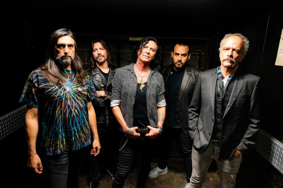 Fotografía sin fecha cedida por Live Nation donde aparecen los integrantes del grupo mexicano Caifanes, quien el próximo año realizará con el grupo mexicano Café Tacvba su primera gira conjunta, en la que recorrerán 20 ciudades estadounidenses a partir del 29 de mayo, según anunciaron este lunes los promotores del tour. EFE/Live Nation