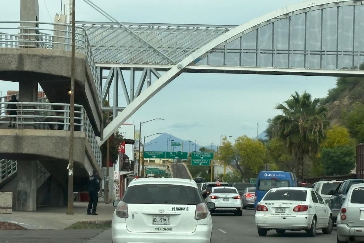 Vacaciones de Semana Santa provocan largas filas en garitas de Nogales