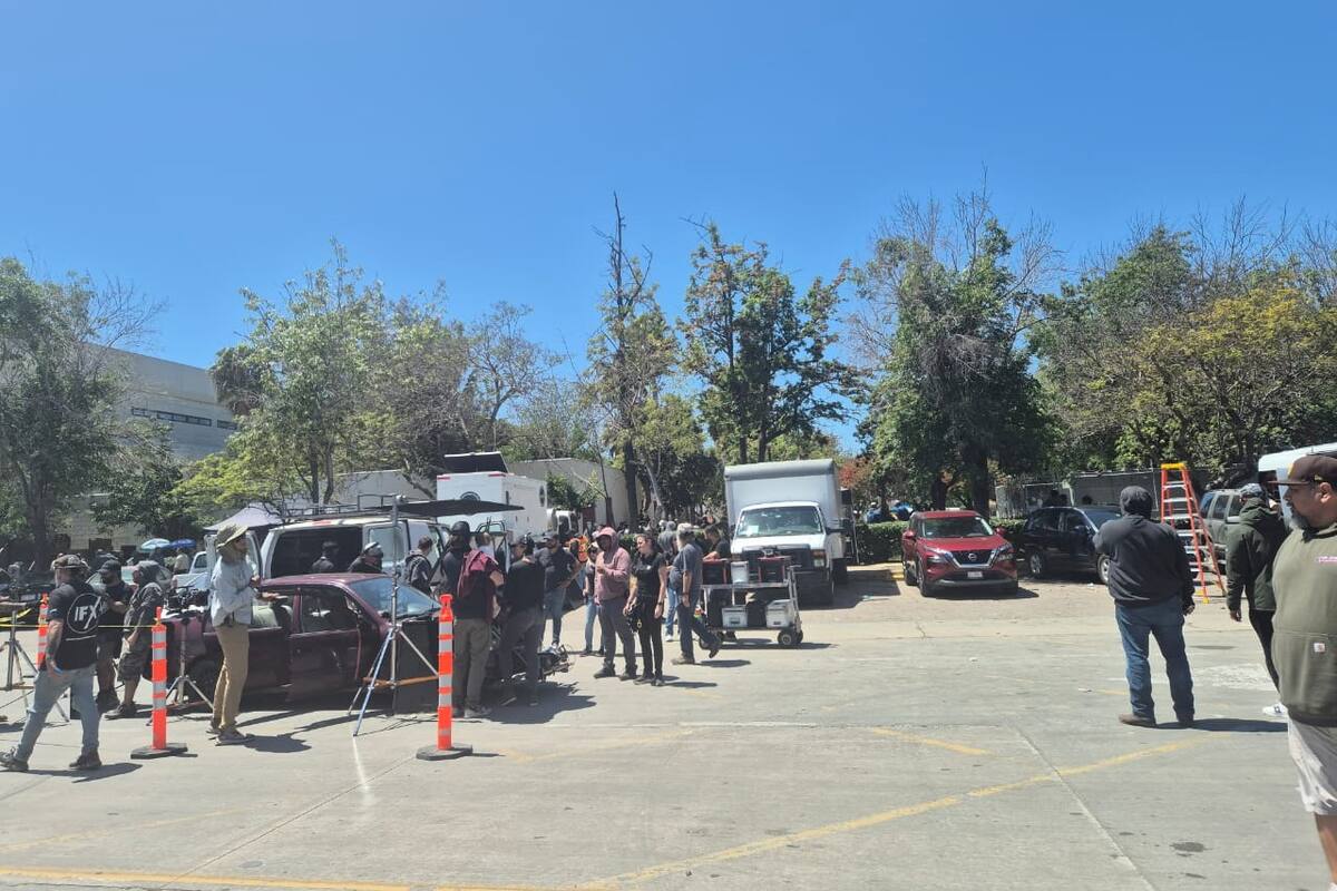 Serie de Netflix graba escenas en el Palacio Municipal de Tijuana