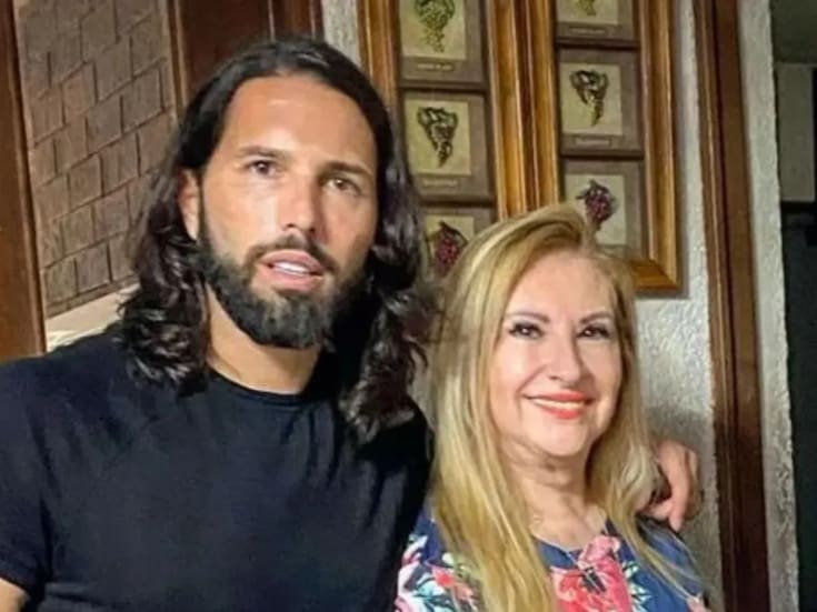 Mamá de Poncho de Nigris denuncia a influencer colombiano por acoso y allanamiento de domicilio