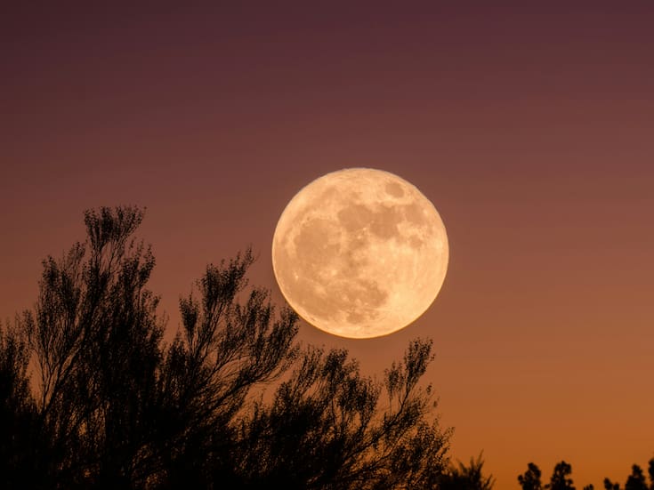 Superluna Llena en Aries: Qué signos deben tener mayor precaución y por qué