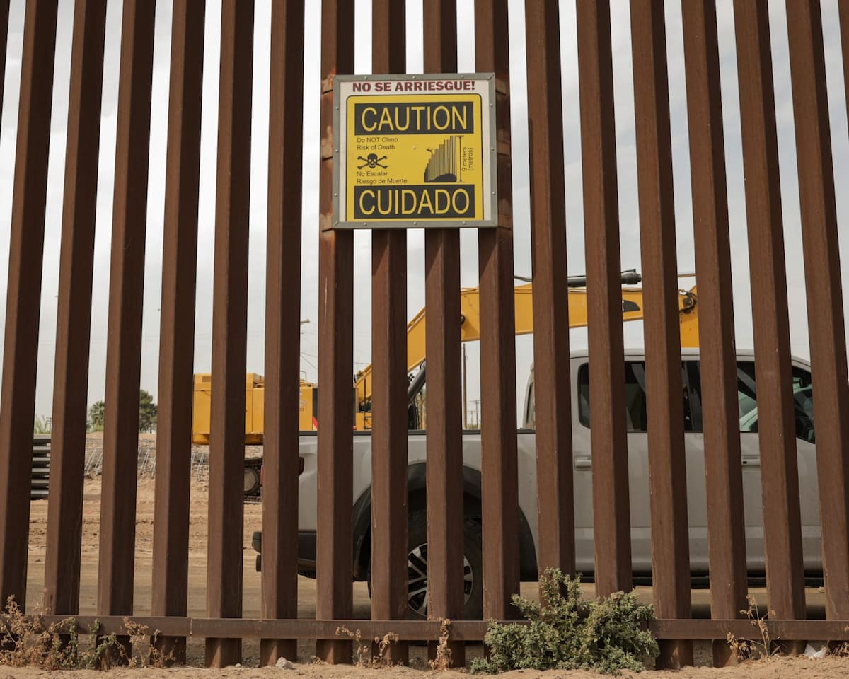 Estados Unidos comenzó la construcción de un muro secundario en la frontera con Mexicali, en la zona poniente de la ciudad. (Foto: Javier Gallegos)