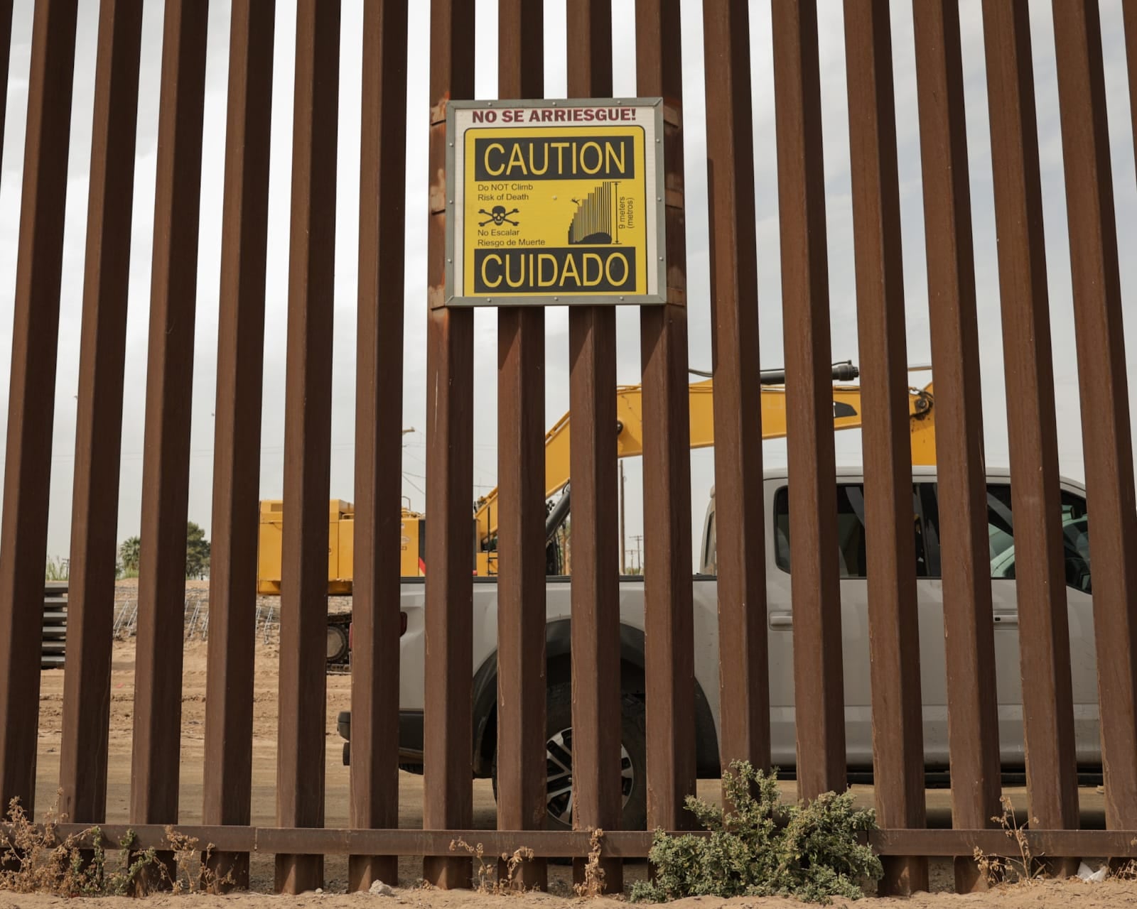 Estados Unidos comenzó la construcción de un muro secundario en la frontera con Mexicali, en la zona poniente de la ciudad. (Foto: Javier Gallegos)