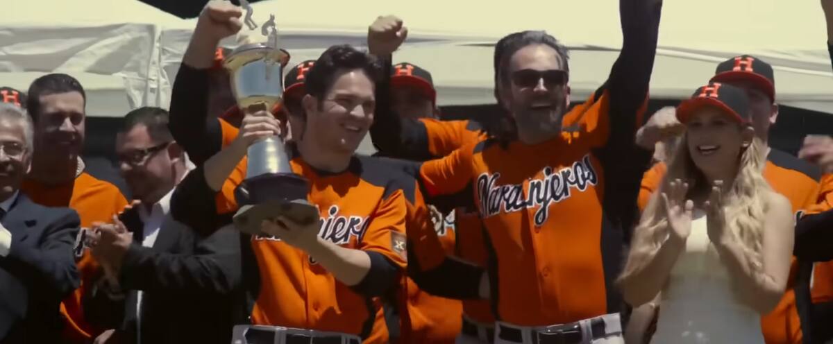 En la película 108 Costuras, Kuno Becker interpretó a "Reynaldo Bóruqez", un catcher del equipo Naranjeros de Hermosillo.