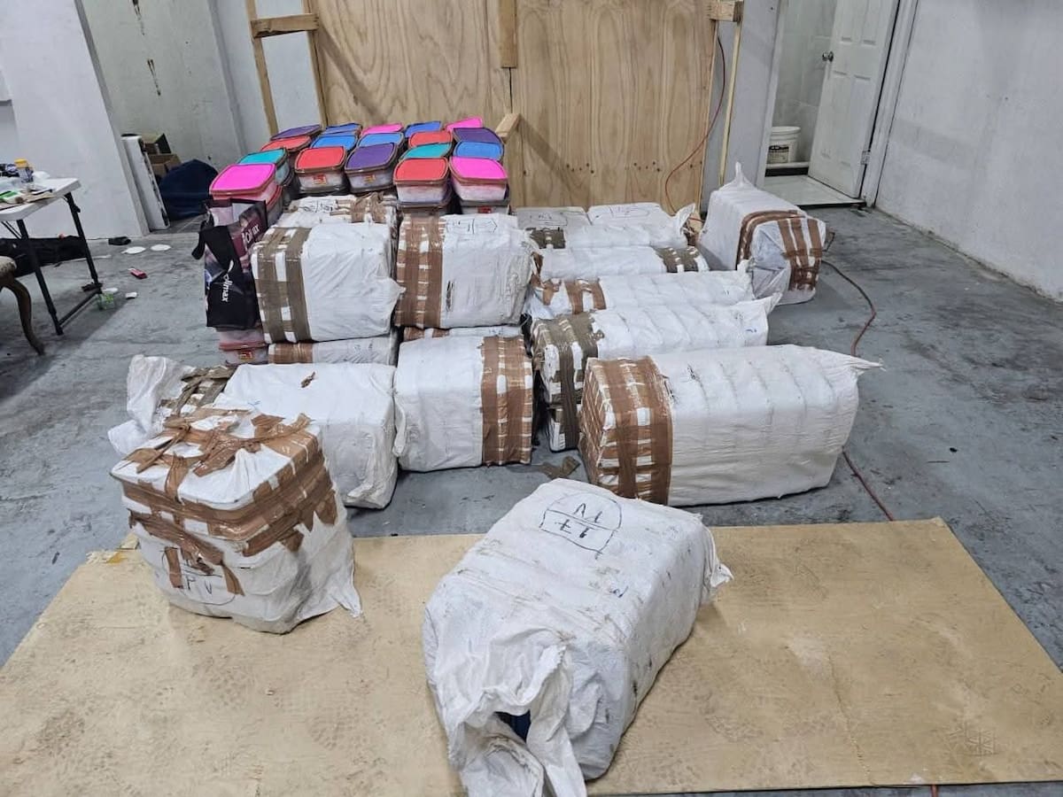 En acciones federales se decomisaron drogas, armas y se realizaron detenciones en Tijuana y Tecate. Foto: Cortesía