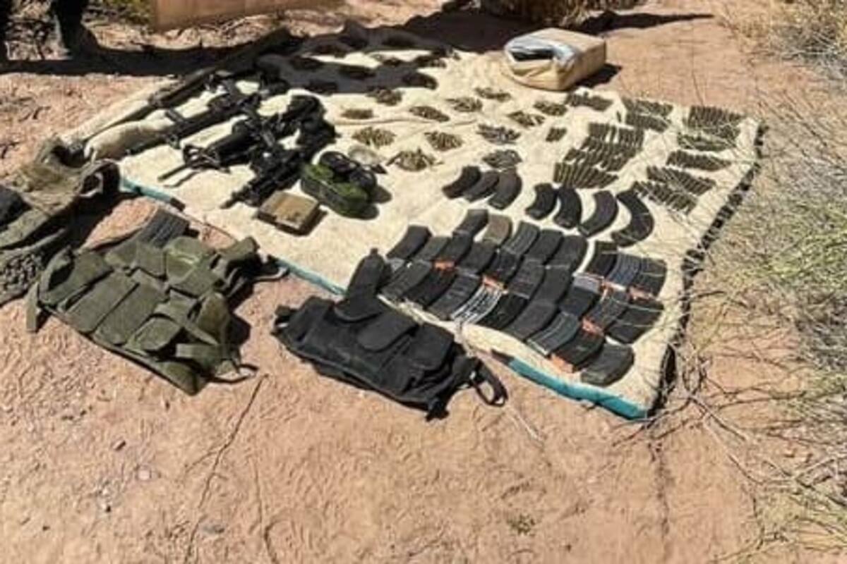 Caborca: Detienen a dos menores en posesión de armas largas, cargadores y cartuchos