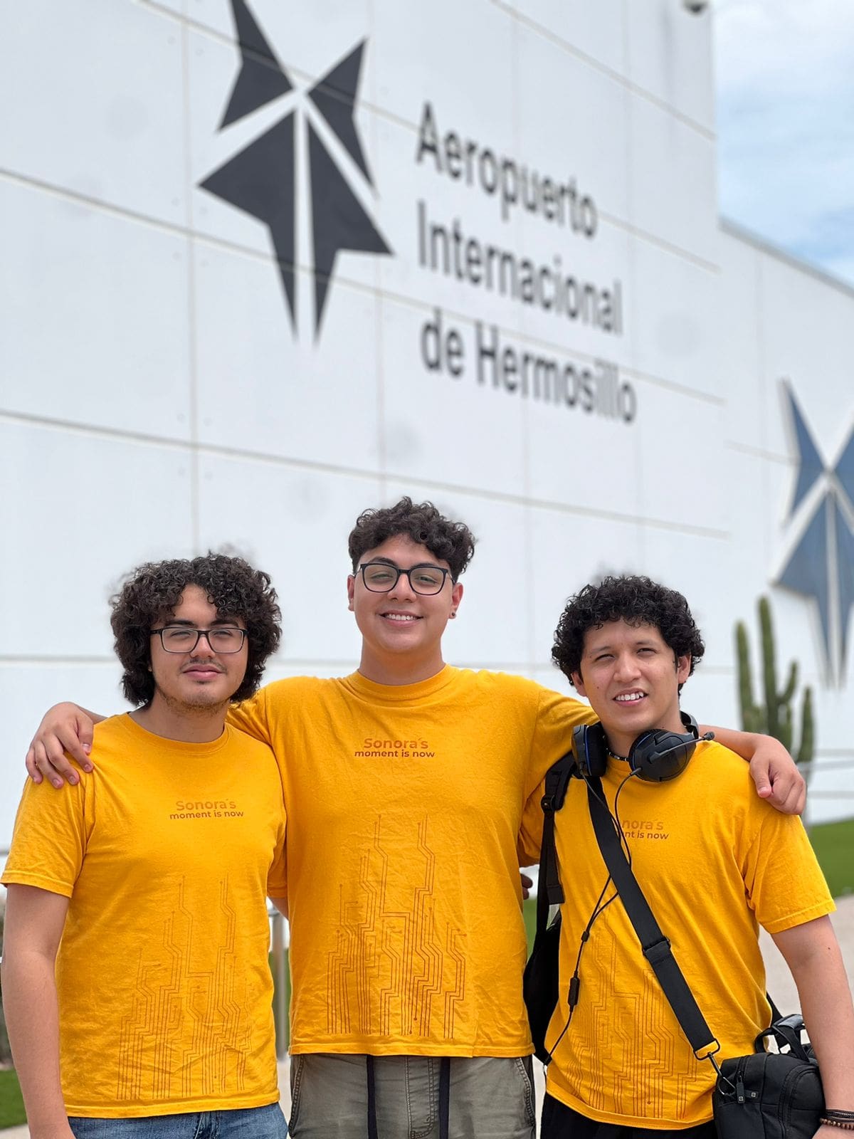 Parte primer grupo de jóvenes a Taiwán para capacitarse en semiconductores