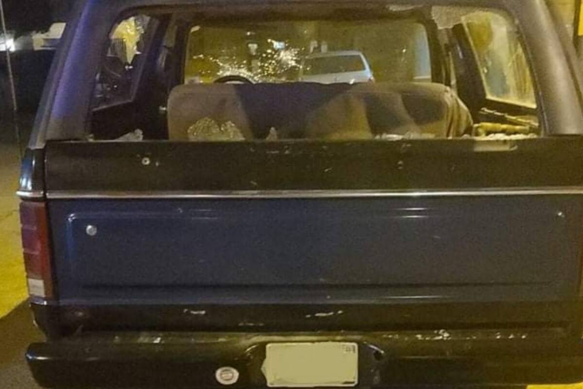 Balean tres autos en dos sitios de SLRC