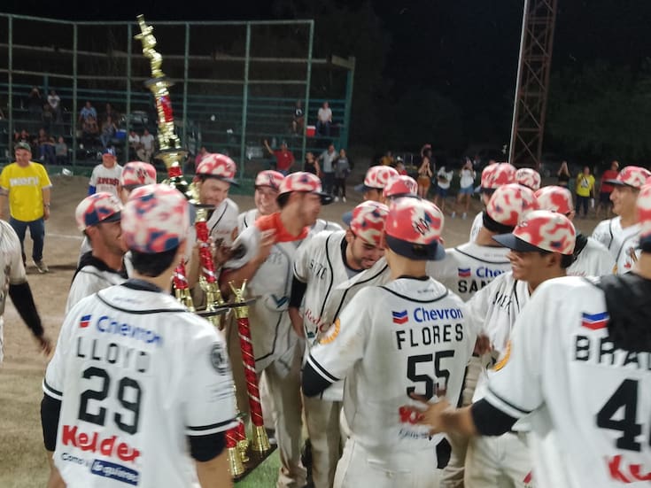 Navojoa se corona invicto en Estatal de Beisbol Sub-25