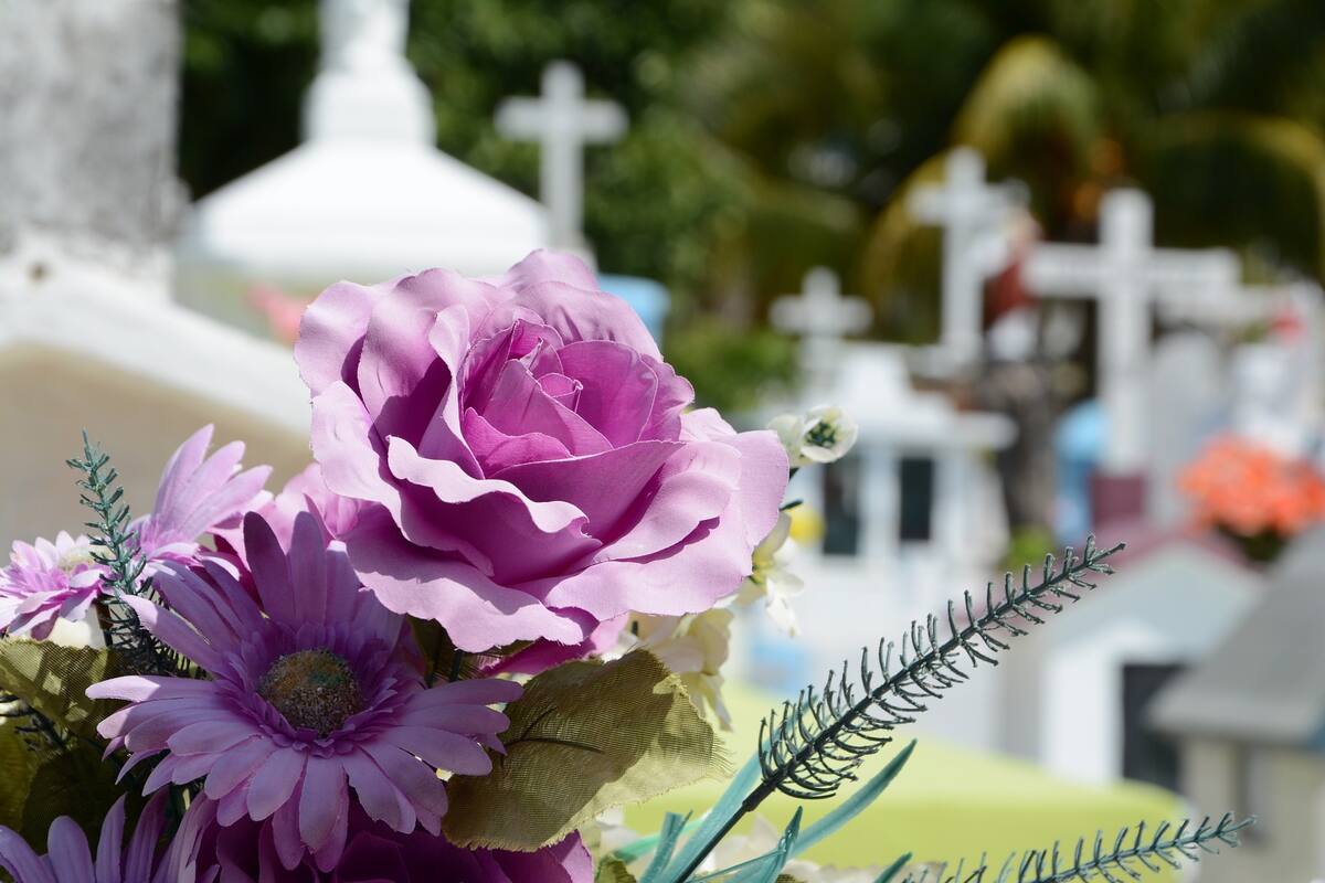 Dan último adiós a migrante muerto en accidente de Chiapas