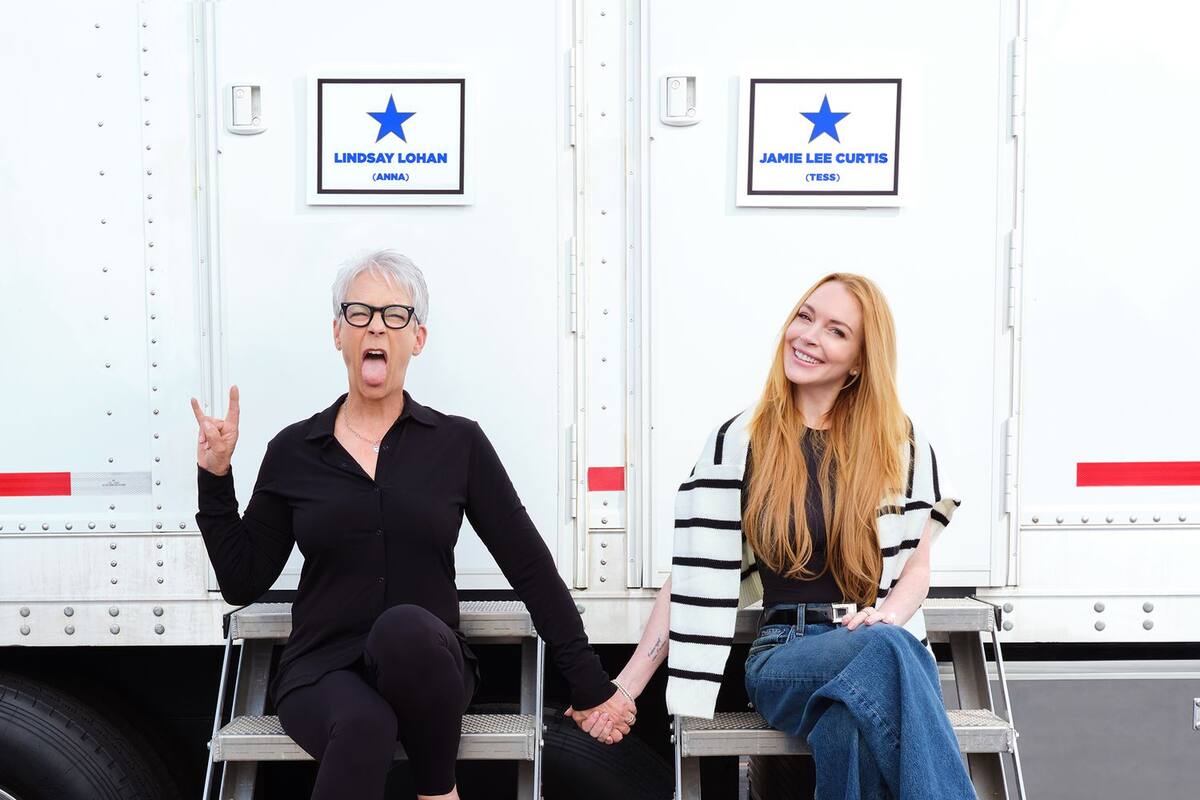 Jamie Lee Curtis y Lindsay Lohan en el set de 'Freaky Friday 2'