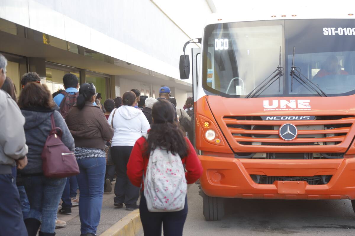 Venden en camiones las tarjetas prepagadas
