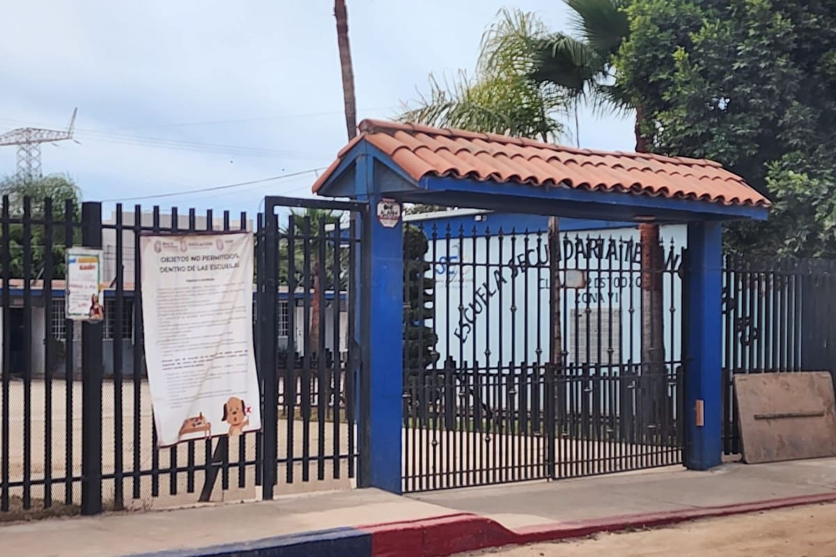 Amenaza por radio interna moviliza a policías en secundaria técnica 43