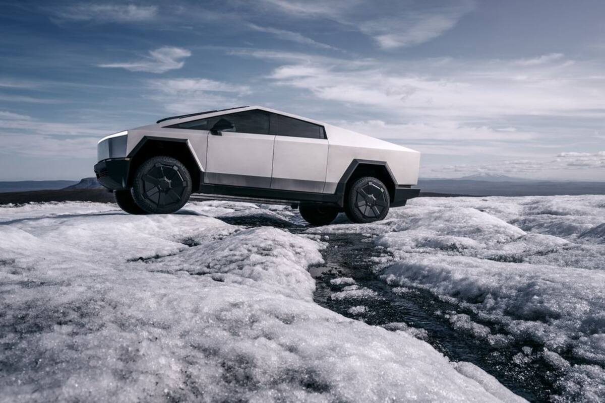 Cybertruck de Tesla se oxida pese a su carrocería anunciada como “inoxidable”