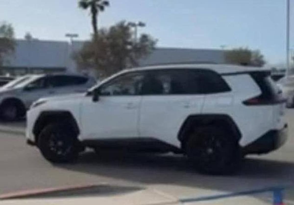 La mujer fue interceptada por un hombre cuando regresaba a su camioneta Toyota Rav4 blanca.│Foto: Cortesía
