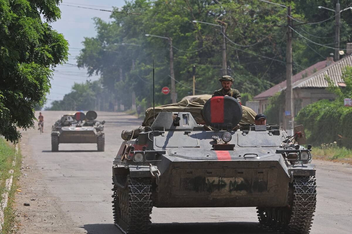 Mueren decenas de prisioneros de guerra Ucranianos durante ataque aéreo; Kiev y Moscú se acusan mutuamente de la agresión