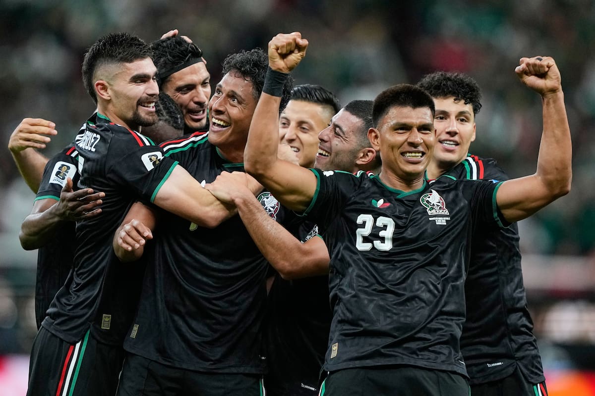 ¿Cuál sería la alineación de México para enfrentar a Ecuador en los 16vos de Final de la Copa del Mundo?