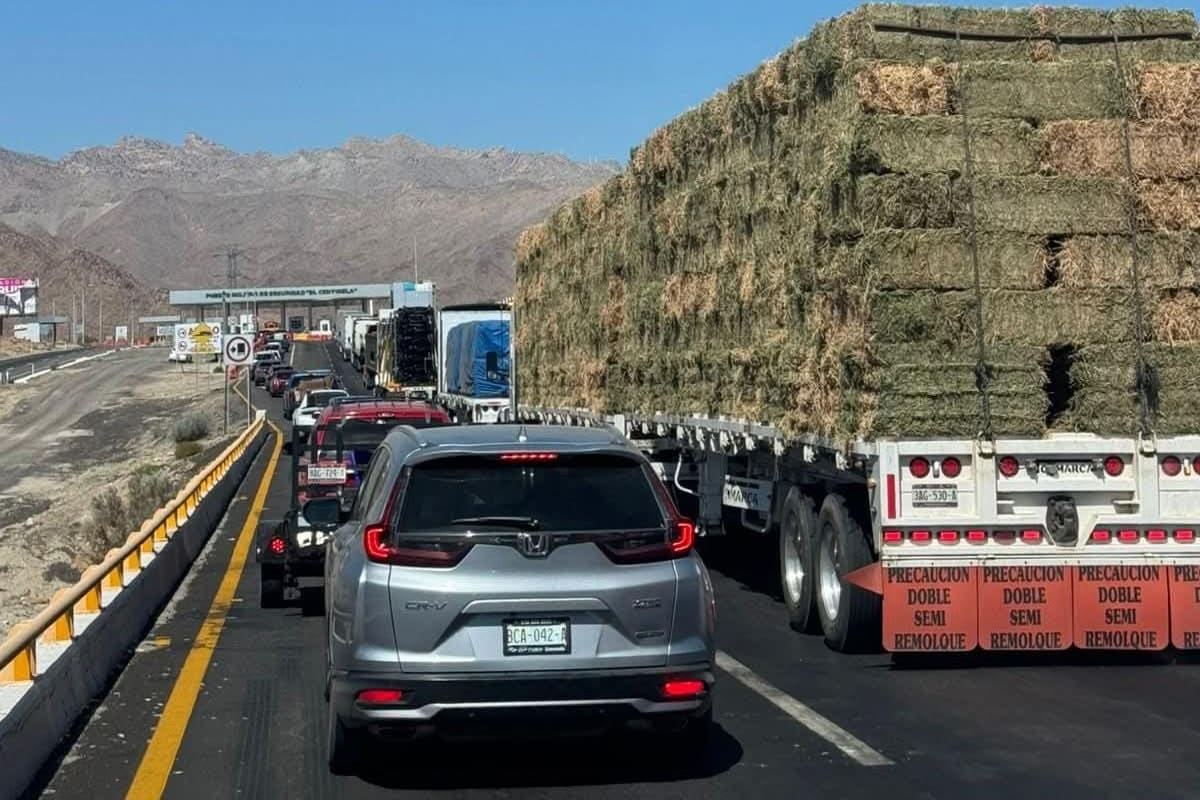 Gobernadora asegura gestiones para evitar largas filas en el retén de El Centinela