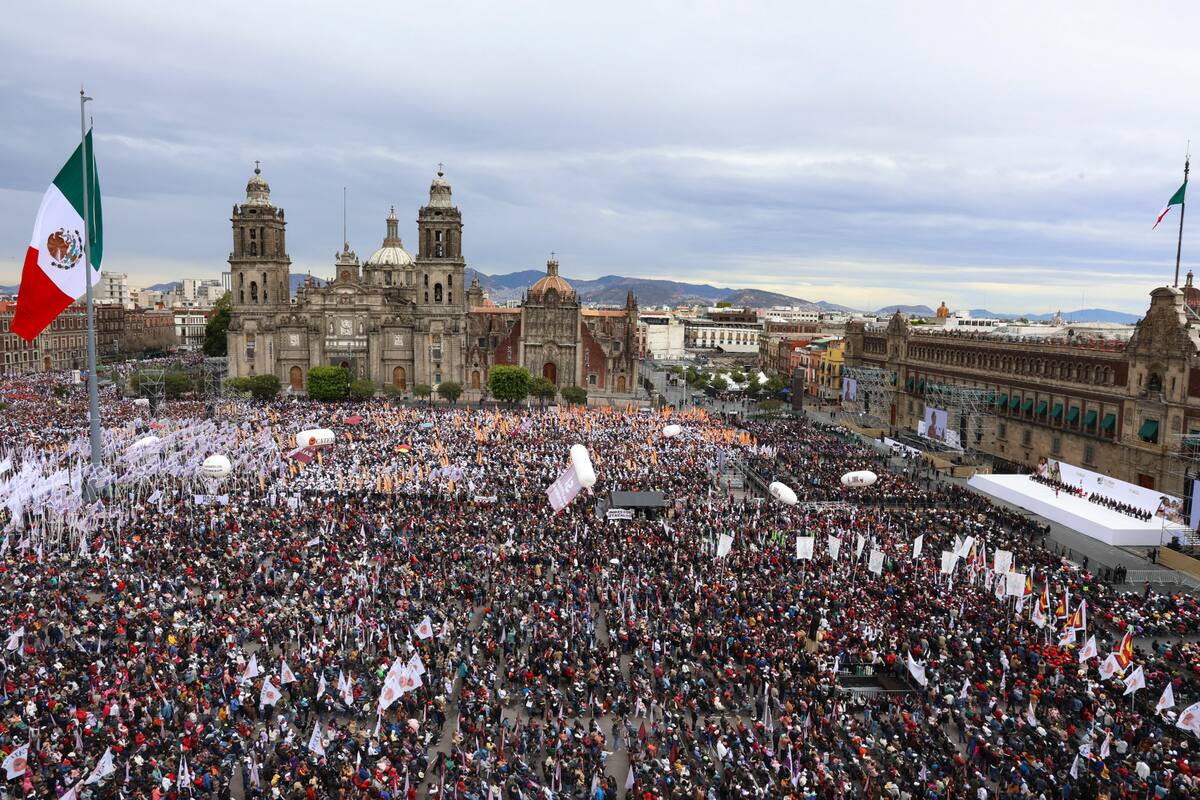 La presidenta Claudia Sheinbaum Pardo rindió un informe por sus primeros 100 días de gobierno en el Zócalo capitalino. FOTO: ESPECIAL