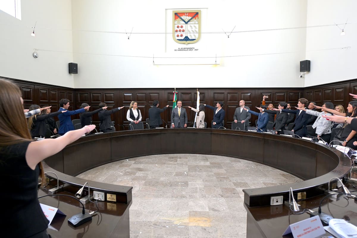 Juventud toma voz en Hermosillo: Astiazarán toma protesta a la tercera generación del Cabildo Juvenil