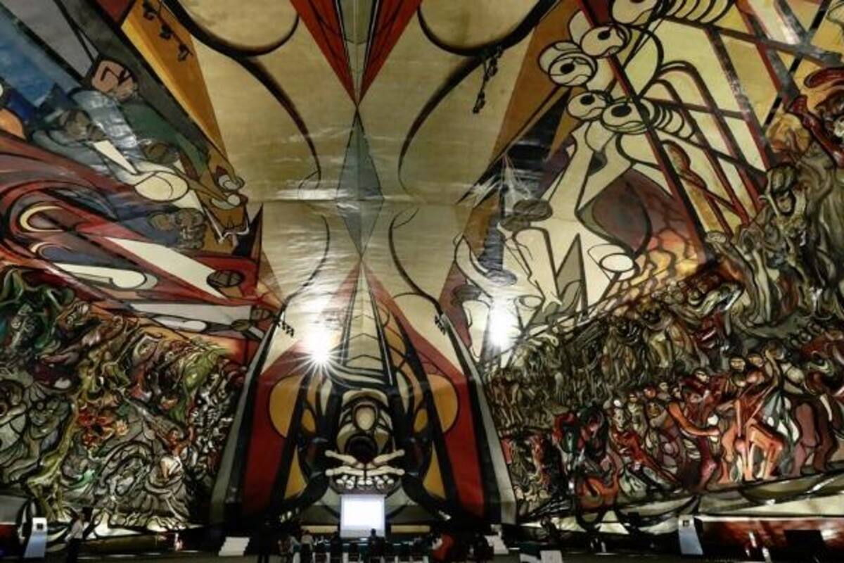 Urge restaurar obra mural del Polyforum