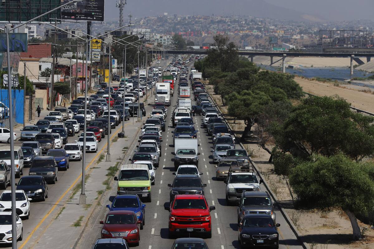 Vuelve tráfico a las calles de la ciudad