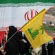 Israel ataca objetivos militares en el oeste y centro de Irán tras ataques iraníes mientras Teherán amenaza con bloquear otra ruta marítima clave