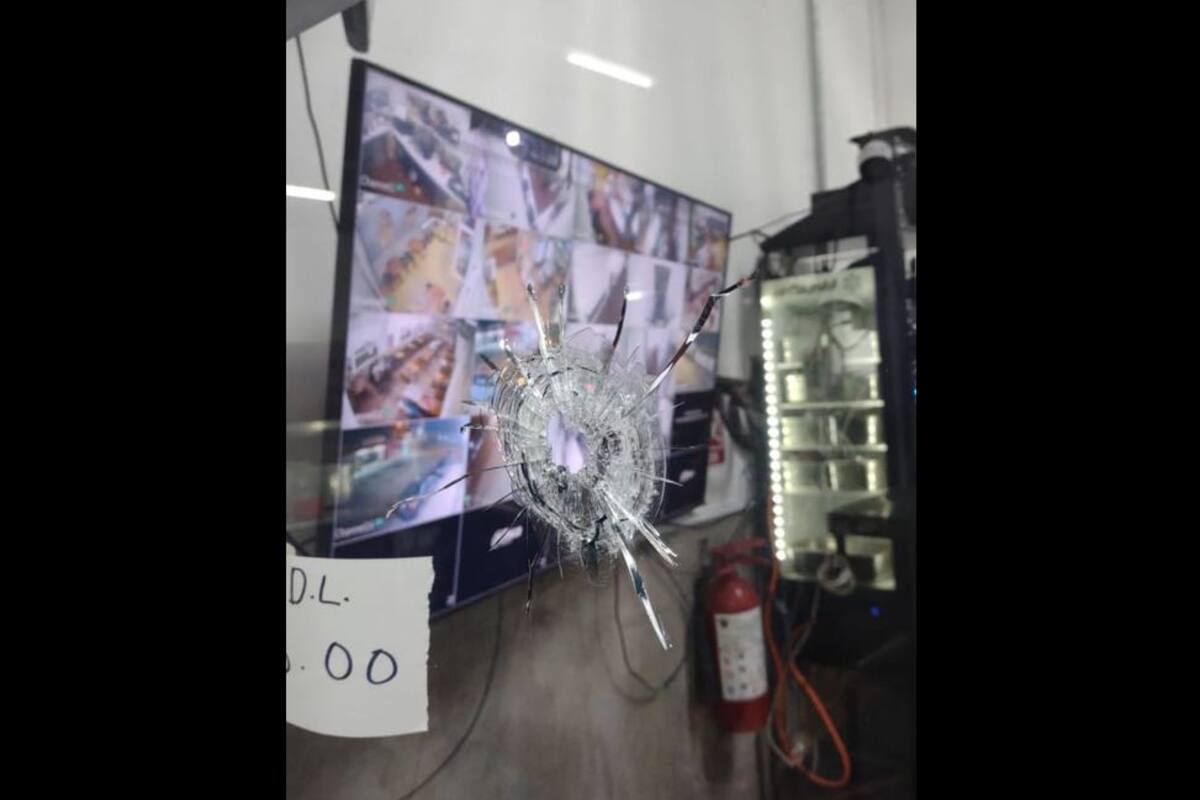 Disparan en taquería durante intento de asalto