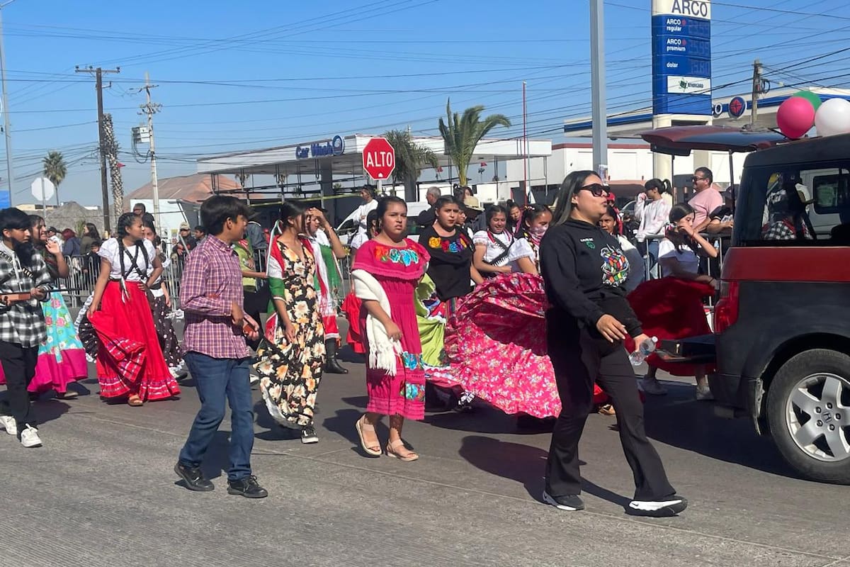 Cierres viales en Rosarito por desfile del 115 aniversario de la Revolución Mexicana