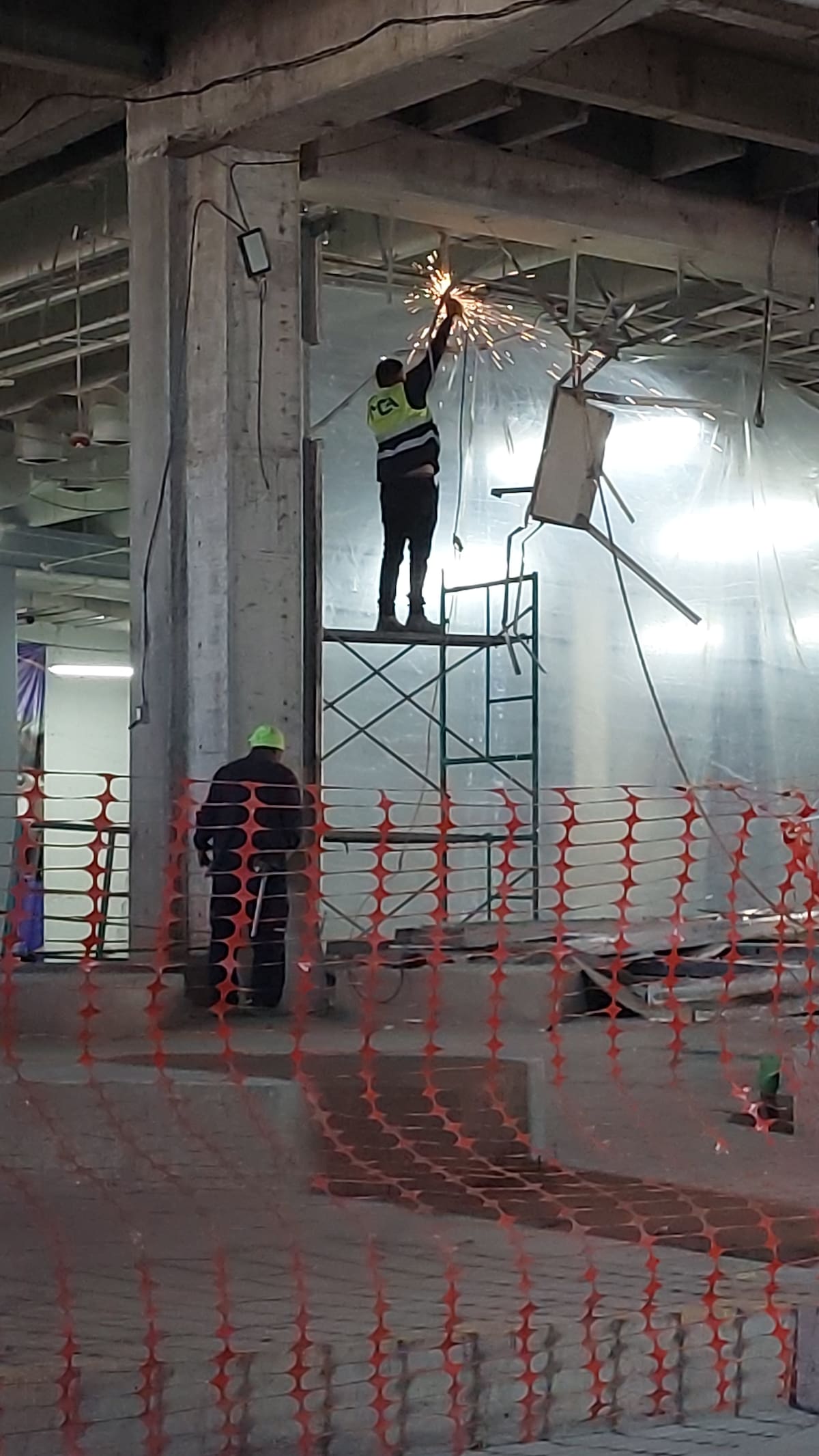 La obra presenta un avance del 40 % y se prevé que la tercera etapa concluya en la primera semana de diciembre. Foto: Cortesía