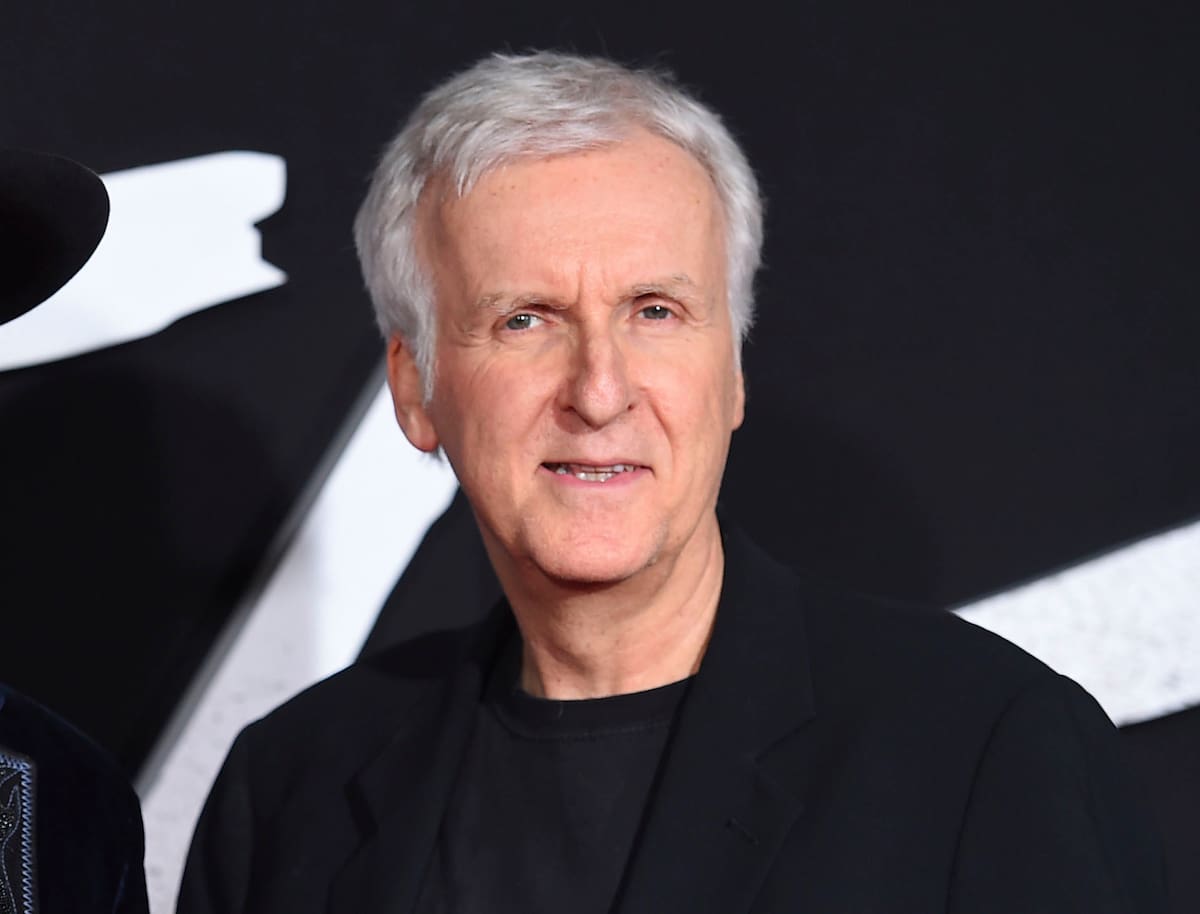 En esta foto del 5 de febrero del 2019, el productor James Cameron llega al estreno de "Alita: Battle Angel" en Los Angeles. Cameron no guarda rencor hacia los Avengers, aun cuando "Endgame" eclipsó el récord mundial de "Titanic" y colocó su taquillazo de 1997 en tercer lugar. El cineasta tuiteó una nota dirigida al presidente de Marvel Kevin Feige y sus empleados felicitando a la compañía por su éxito. (Foto por Jordan Strauss/Invision/AP, Archivo)