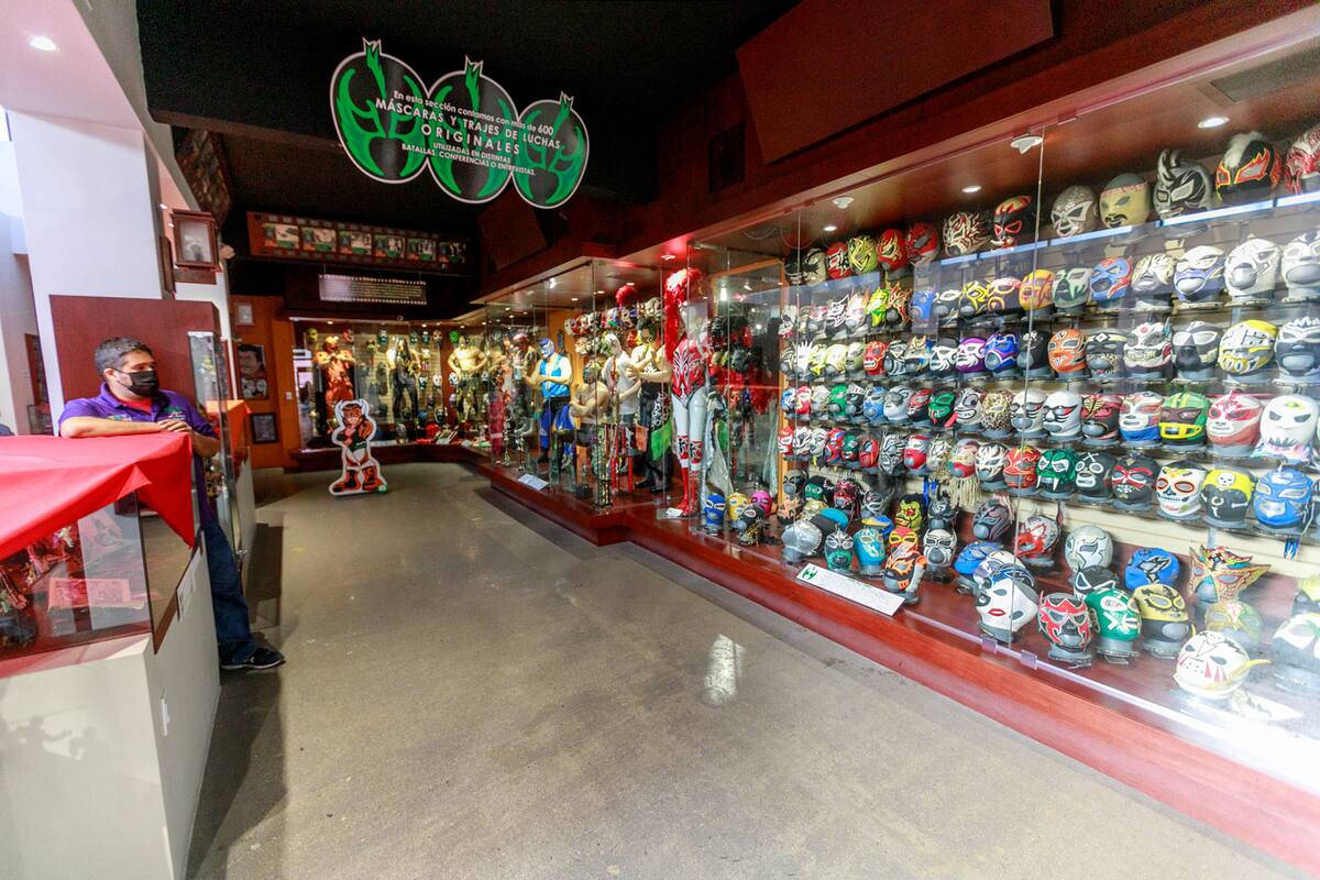 Visitan de todo el mundo el Museo de Lucha Libre en Tijuana