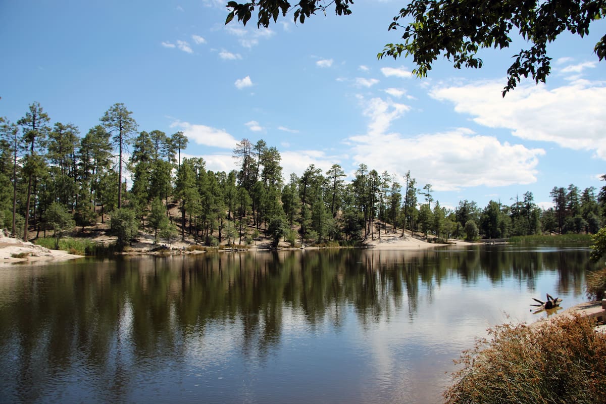 Refréscate en el lago de Mount Lemmon en Arizona