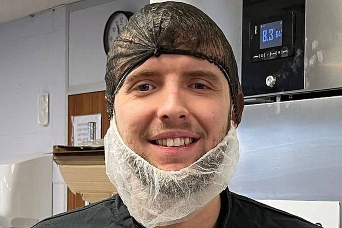 "Muchas empresas no saben lo trabajadoras y leales que son las personas autistas": la fábrica de chocolate donde la mayoría de los empleados tienen autismo