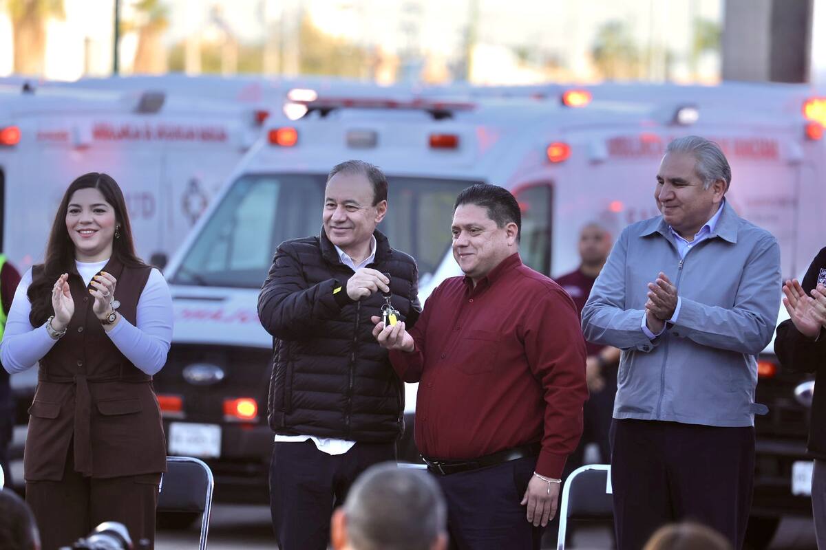 Entrega Gobierno de Sonora 12 ambulancias para fortalecer el CRUM