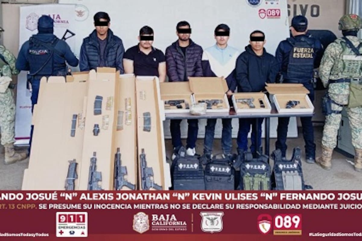 Desmantelan célula criminal en Tecate y aseguran arsenal durante operativo