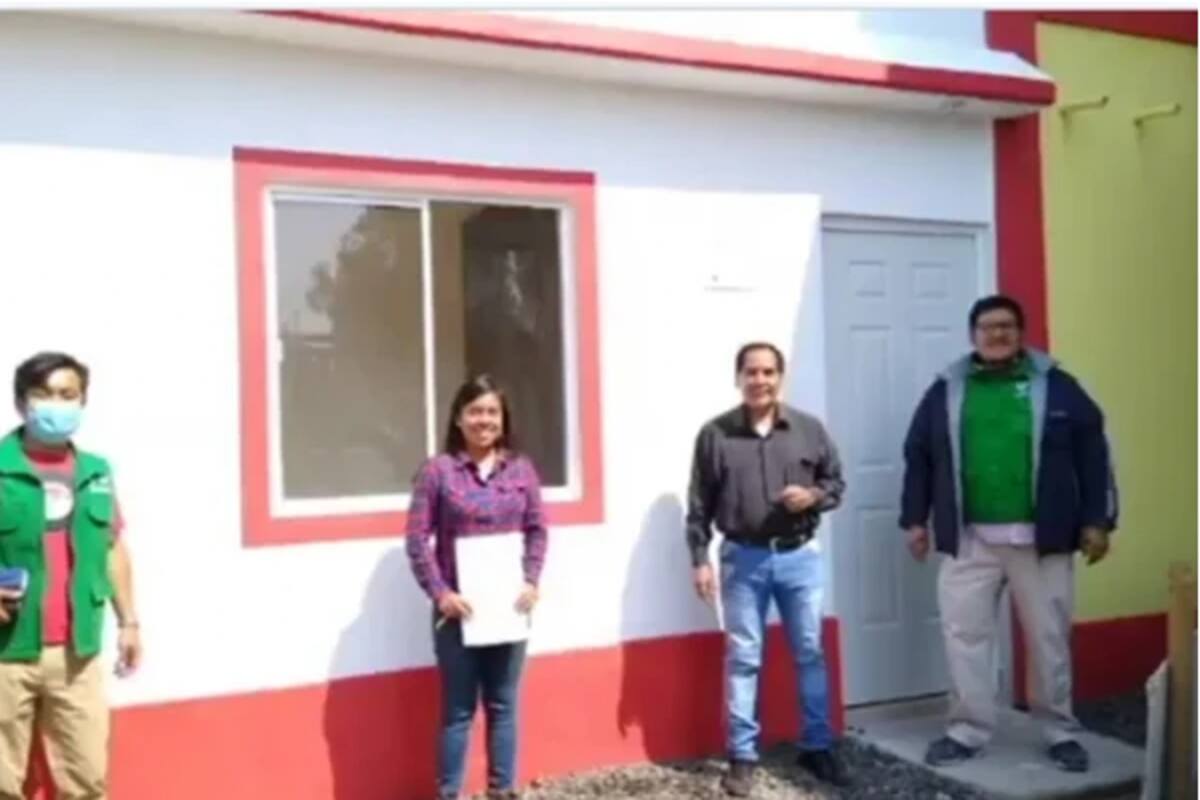 CDMX entrega viviendas a damnificados del 19-S